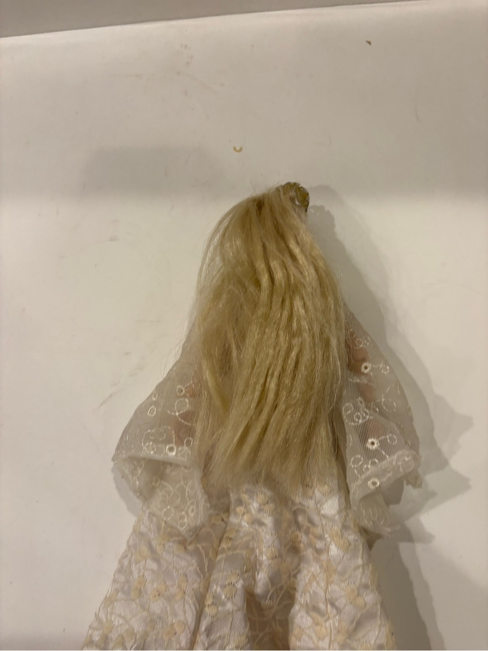 2004 Barbie Galadriel doll: The Lord of the Rings: The Fellowship of the Ring - Picture 7 of 8